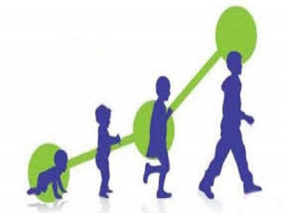 تأثیر معاشرت صحیح بر زندگی معنوی و رشد اخلاقی انسان